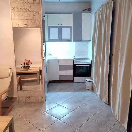 Διαμέρισμα Nikiforos Apartment1 *