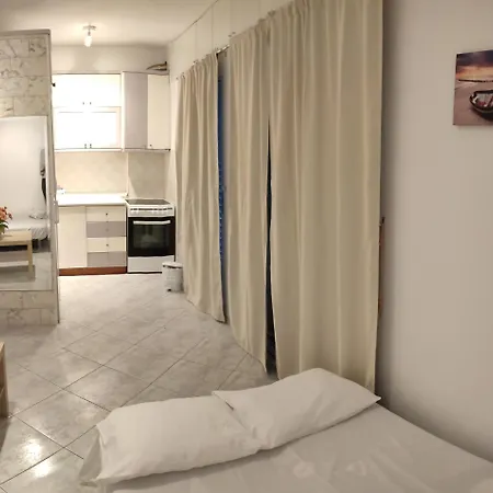 Nikiforos Apartment1 *